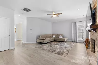 7424 Sugar Maple Lane, Charlotte, NC 28215 - Photo 12