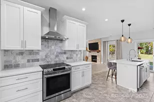 7424 Sugar Maple Ln, Charlotte, NC 28215 - Photo 16