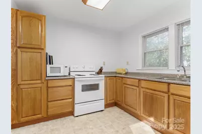 96 Thompson Road, Spruce Pine, NC 28777 - Photo 12