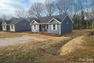 152 Hinton St, Chester, SC 29706 - Photo 2