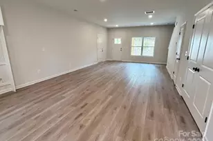 112 N Gould Ave, Bessemer City, NC 28016 - Photo 4