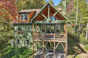 1367 Old Mill Rd, Hendersonville, NC 28792 - Photo 2