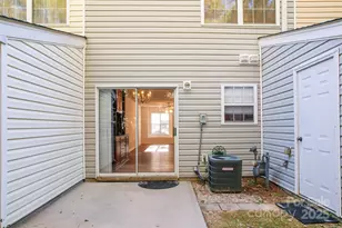 12318 Hennigan Pl Ln, Charlotte, NC 28214 - Photo 32