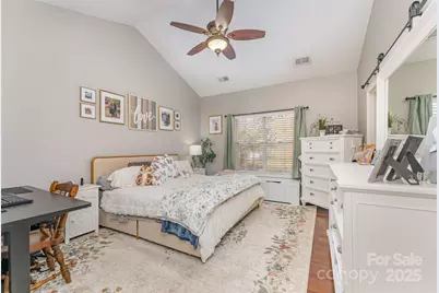 7024 Passeres Court, Charlotte, NC 28215 - Photo 12