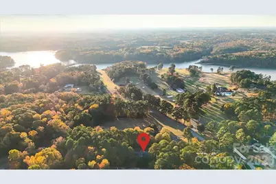 1061 Fairway Drive, Kannapolis, NC 28081 - Photo 2