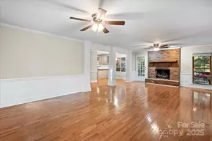 1061 Fairway Dr, Kannapolis, NC 28081 - Photo 6