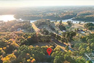 1061 Fairway Dr, Kannapolis, NC 28081 - Photo 2