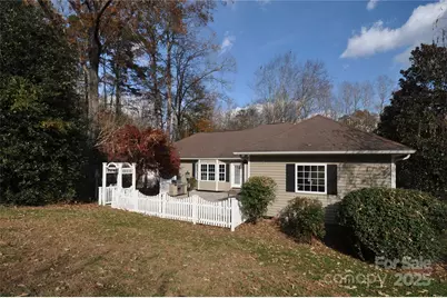 8187 Summit Ridge Drive, Catawba, NC 28609 - Photo 2