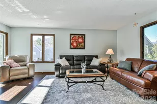 1 Lynx Dr, Black Mountain, NC 28711 - Photo 2