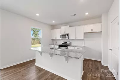 92 Queen Valley Way, Waynesville, NC 28786 - Photo 4