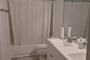 6227 Mayridge Dr, Charlotte, NC 28215 - Photo 2