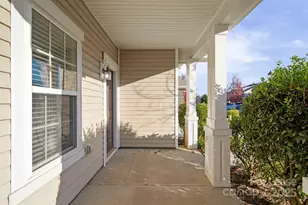 6223 Woodland Commons Dr, Charlotte, NC 28269 - Photo 4