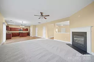 6223 Woodland Commons Dr, Charlotte, NC 28269 - Photo 10