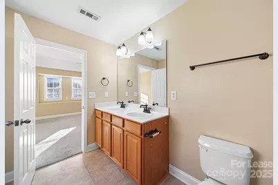 6223 Woodland Commons Drive, Charlotte, NC 28269 - Photo 22