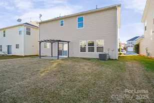 6223 Woodland Commons Dr, Charlotte, NC 28269 - Photo 32