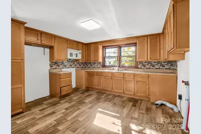 329 W Main Street, Mooresboro, NC 28114 - Photo 22