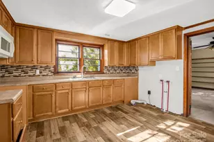 329 W Main St, Mooresboro, NC 28114 - Photo 24