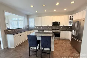 11416 Foggy Bank Ln, Charlotte, NC 28214 - Photo 10