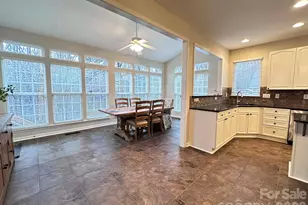 11416 Foggy Bank Ln, Charlotte, NC 28214 - Photo 14