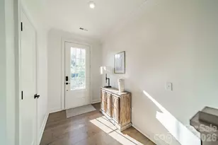 2560 Deacon Ave, Charlotte, NC 28204 - Photo 6