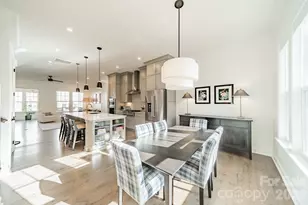 2560 Deacon Ave, Charlotte, NC 28204 - Photo 18