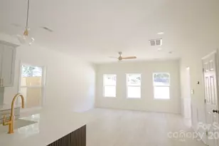 503 Granby Cir, Charlotte, NC 28217 - Photo 10