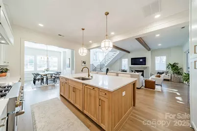 953 Poindexter Drive, Charlotte, NC 28209 - Photo 8