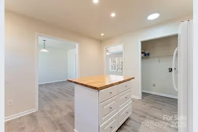 5114 Brooktree Drive, Charlotte, NC 28208 - Photo 10