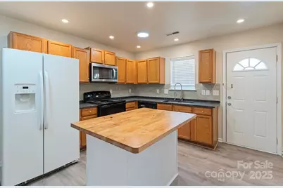 5114 Brooktree Drive, Charlotte, NC 28208 - Photo 6