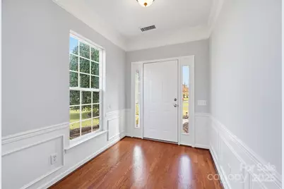 13809 Falconcrest Drive, Charlotte, NC 28269 - Photo 2