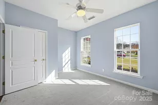 13809 Falconcrest Dr, Charlotte, NC 28269 - Photo 14