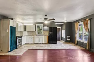 1749 Haywood Rd, Hendersonville, NC 28791 - Photo 12