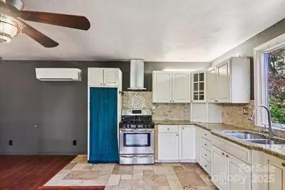 1749 Haywood Road, Hendersonville, NC 28791 - Photo 10