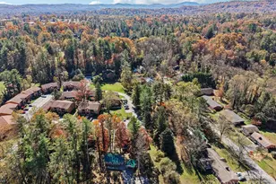 1749 Haywood Rd, Hendersonville, NC 28791 - Photo 34