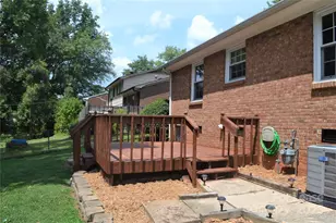 7043 Crossridge Rd, Charlotte, NC 28214 - Photo 16