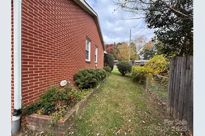 1623 Kimberly Drive, Gastonia, NC 28052 - Photo 16