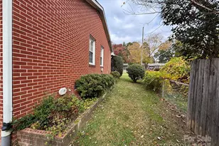 1623 Kimberly Dr, Gastonia, NC 28052 - Photo 16