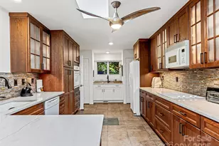 405 Crowfields Dr, Asheville, NC 28803 - Photo 20