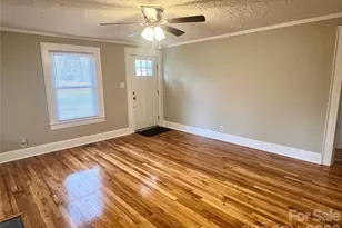 328 11th St SW, Hickory, NC 28602 - Photo 4