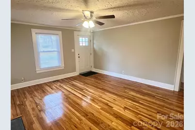 328 11th Street SW, Hickory, NC 28602 - Photo 4