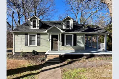 328 11th Street SW, Hickory, NC 28602 - Photo 2