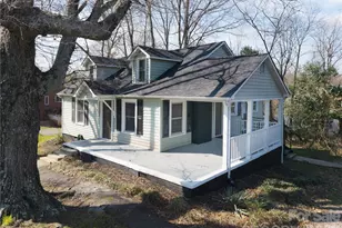 328 11th St SW, Hickory, NC 28602 - Photo 2