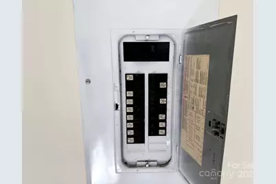 1208 N Ashe Avenue, Newton, NC 28658 - Photo 16