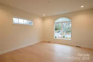 15 Evian Ct, Asheville, NC 28804 - Photo 6