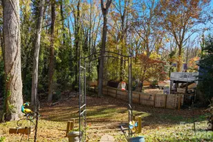 721 Ascot Dr, Charlotte, NC 28215 - Photo 22