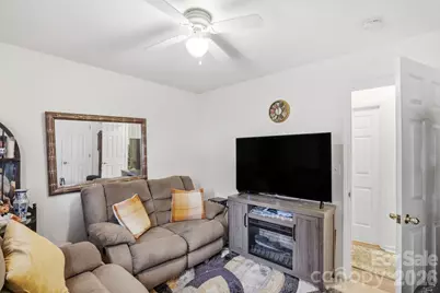 721 Ascot Drive, Charlotte, NC 28215 - Photo 16