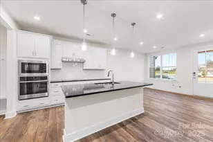 95 Seven Oaks Lndg, Belmont, NC 28012 - Photo 6