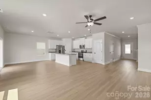 3518 Saddlebred Dr, Gastonia, NC 28052 - Photo 2