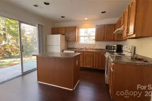 3135 Brockhampton Ct, Charlotte, NC 28269 - Photo 14