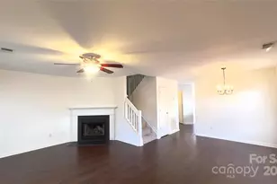 3135 Brockhampton Ct, Charlotte, NC 28269 - Photo 2